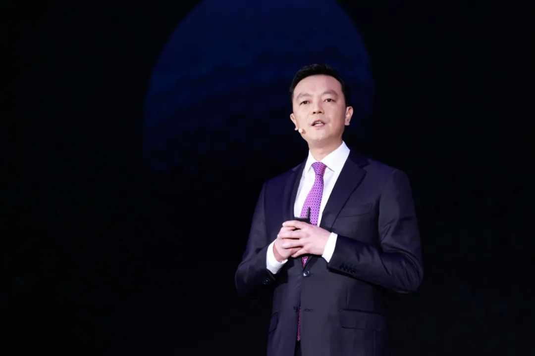 华为发布一个数字化转型方法论+十大场景化解决方案