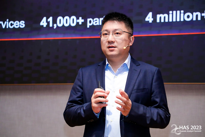 一场“勇敢者”的游戏，华为云的跃升之路